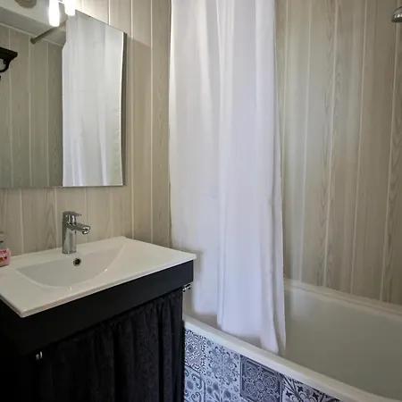 Charmant Studio Cabine A Avec Equipements Complets, Ideal Pour 4 Personnes - Fr-1-340-281 Apartamento